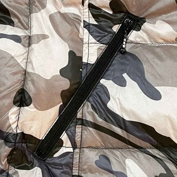 My Anorak Camo Nylon Down Puffer Vest Super Soft Women's Size Large - MSRP $150