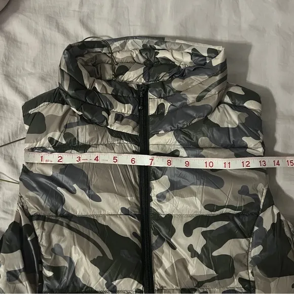 My Anorak Camo Nylon Down Puffer Vest Super Soft Women's Size Large - MSRP $150