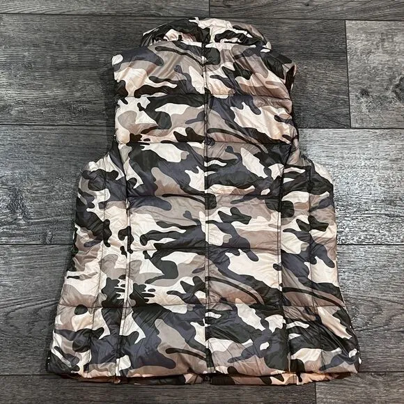 My Anorak Camo Nylon Down Puffer Vest Super Soft Women's Size Large - MSRP $150