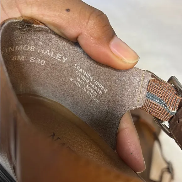Naturalizer Brown Leather Sandals with Woven Design Vintage