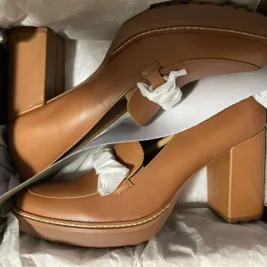 Naturalizer Callie Moc 9N English Tea Leather *NEW, IN BOX*