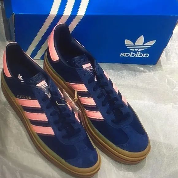 NEW Adidas Gazelle Bold Platform Sneakers
