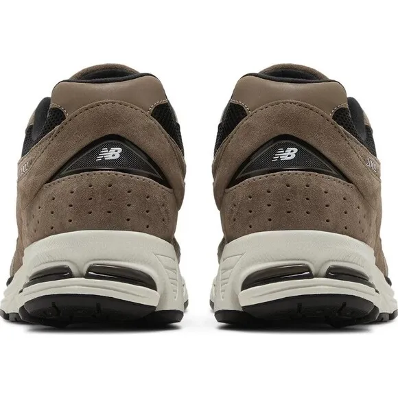 NEW BALANCE 2002R MEN'S SIZE 10 SNEAKERS SHOES  M2002RTJ 283 BROWN