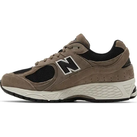 NEW BALANCE 2002R MEN'S SIZE 10 SNEAKERS SHOES  M2002RTJ 283 BROWN