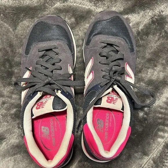 New Balance 574 Classic grey pink gym shoes size 9