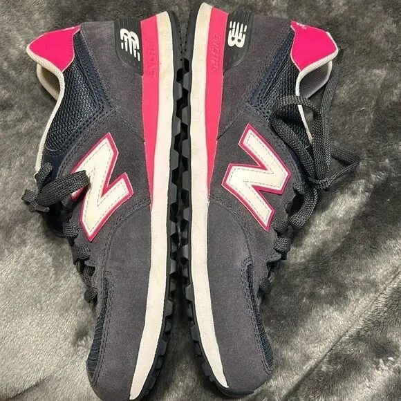New Balance 574 Classic grey pink gym shoes size 9
