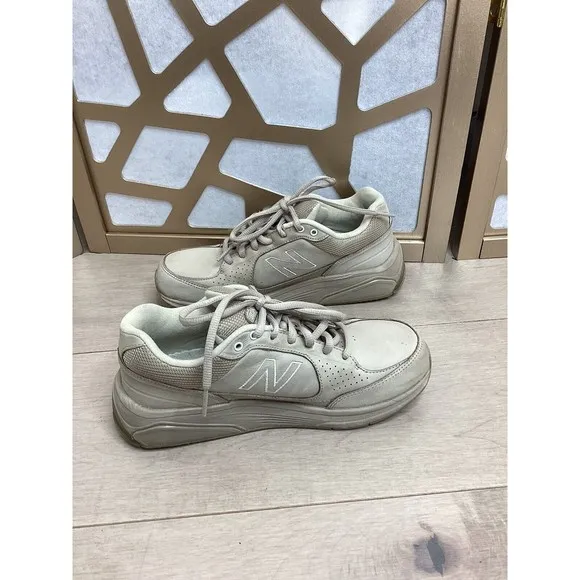 NEW BALANCE 928 Women Athletic Health Walking Shoes Tan Leather sneakers 7