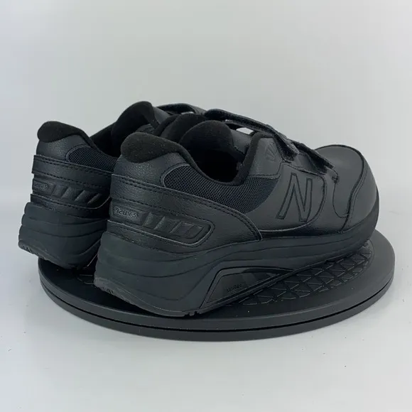New Balance 928v3 Hook And Loop Black Comfort Walking Shoes Men’s Size 9.5 B
