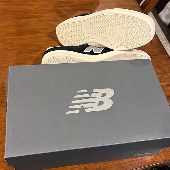 New Balance CT300O2 shoes sneakers 300 black new Men’s Sizes