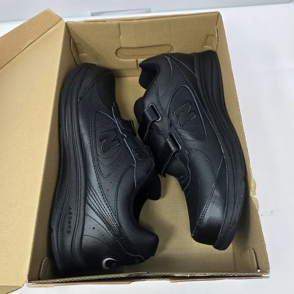 New Balance MW577Hv1 Men’s Walking Shoes Hook &amp; Loop Straps Black Size 11 New.