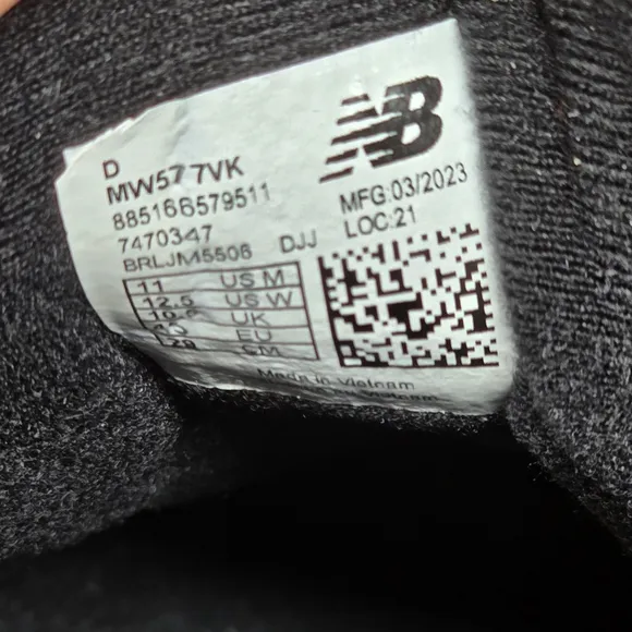 New Balance MW577Hv1 Men’s Walking Shoes Hook &amp; Loop Straps Black Size 11 New.