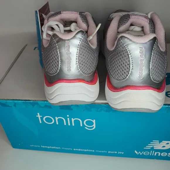 New Balance Rock &amp; Tone, walking shoes NIB