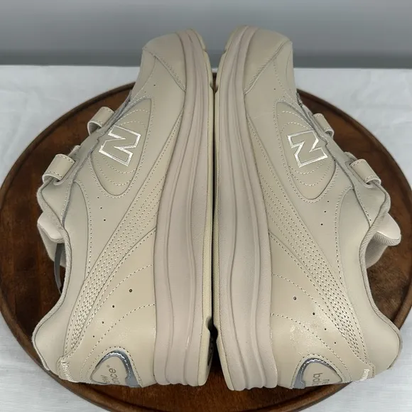 New Balance Shoes Mens 14 4E (Wide) 577 Neutral Abzorb Walking Hook Loop
