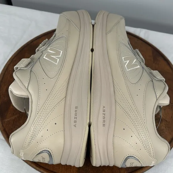 New Balance Shoes Mens 14 4E (Wide) 577 Neutral Abzorb Walking Hook Loop