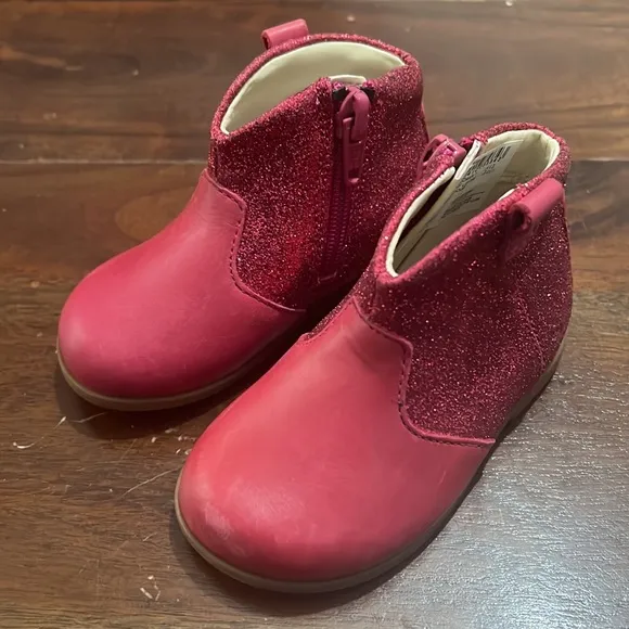 NEW Clarks Drew Dawn Toddler Booties Raspberry Leather Size UK 4G, US 4.5W £42