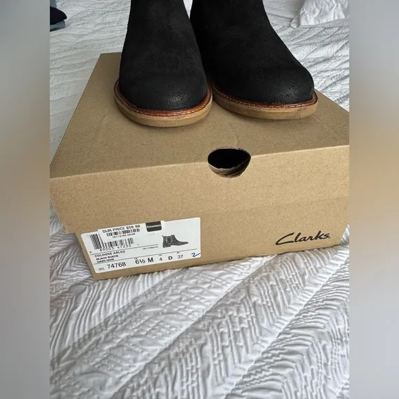 NEW Clarks, Leather Cologne ARL02 Black Suede Boots (26174768)