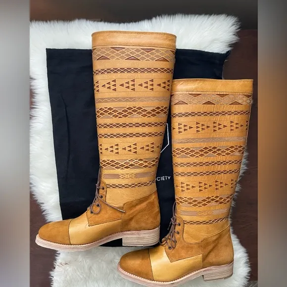 New! Cobra Society Tan Knee-High Boots