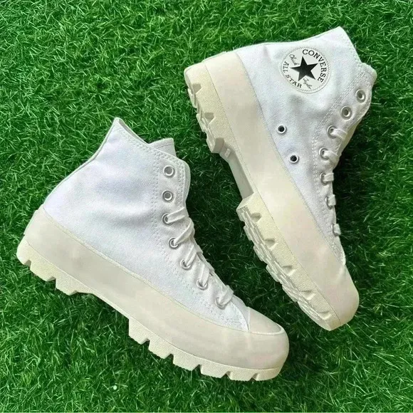 ✨New Converse Chuck Taylor All Star Lugged Hi White