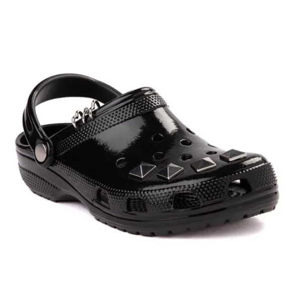 New CROCS Classic Studded Clog Crocs Women’s 8 Men’s size 6 Black Shoes NWTS-$80