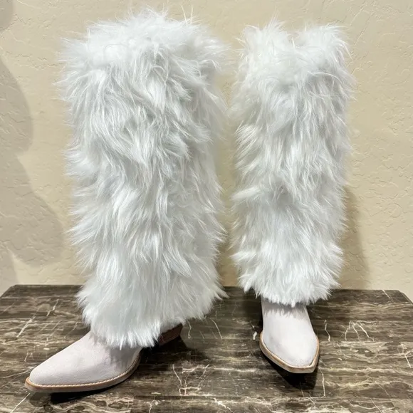 NEW Dingo Snuggles Leather and Faux Fur Cowboy Boots