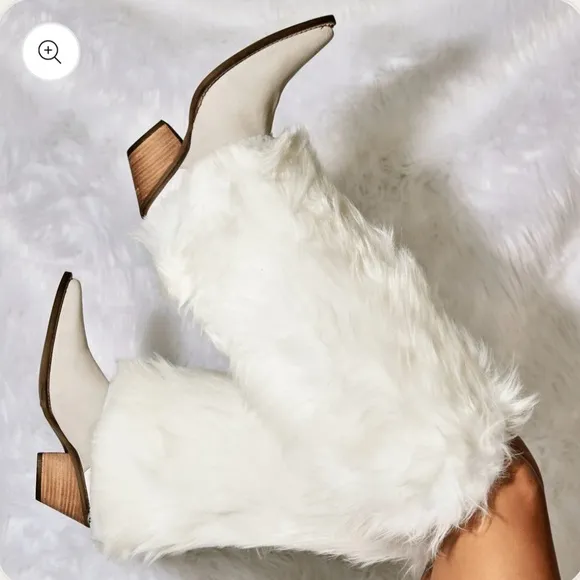 NEW Dingo Snuggles Leather and Faux Fur Cowboy Boots