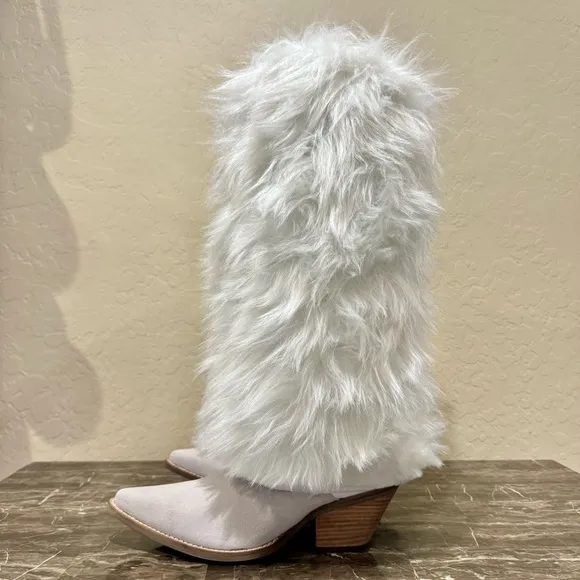 NEW Dingo Snuggles Leather and Faux Fur Cowboy Boots