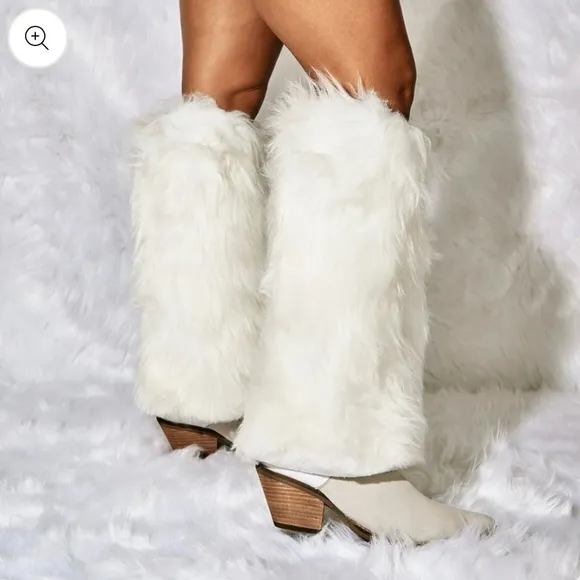 NEW Dingo Snuggles Leather and Faux Fur Cowboy Boots