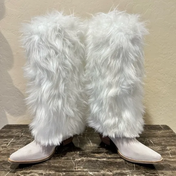 NEW Dingo Snuggles Leather and Faux Fur Cowboy Boots