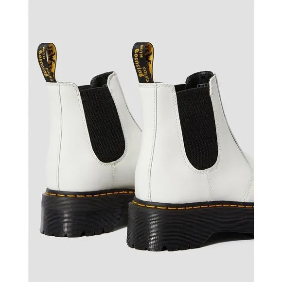 New Dr. Martens 2976 SMOOTH LEATHER PLATFORM CHELSEA BOOTS size US 6