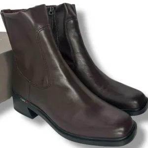 NEW Franco Sarto Brown Leather Boots Size 6.5 Square Toe Booties Sleek Western