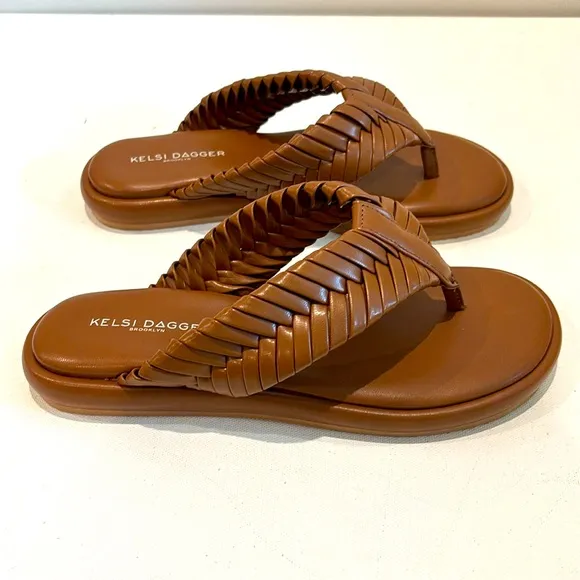 New KELSI DAGGERTidal Sandals in Cognac
