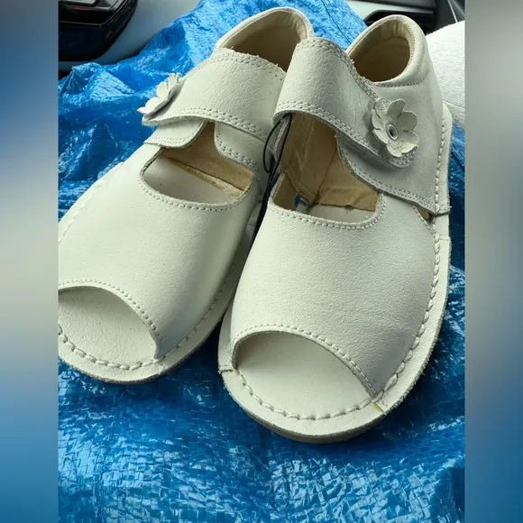 New little girls Lamour white classic Mary Jane leather shoes sandals size 1