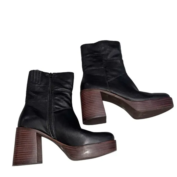NEW Lucky Brand Omarey Black Leather Platform Boots size 10
