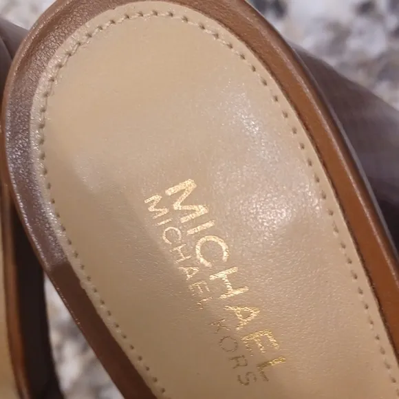 NEW Michael Kors Noelle Leather Platform Sandals SZ 9.5