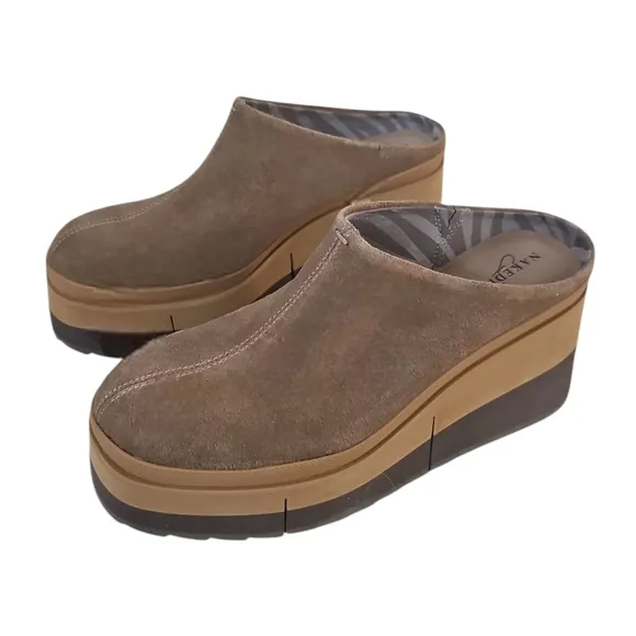 New Naked Feet Womens Coach Otter Leather Brown Suede Platform Clogs Size 7.5