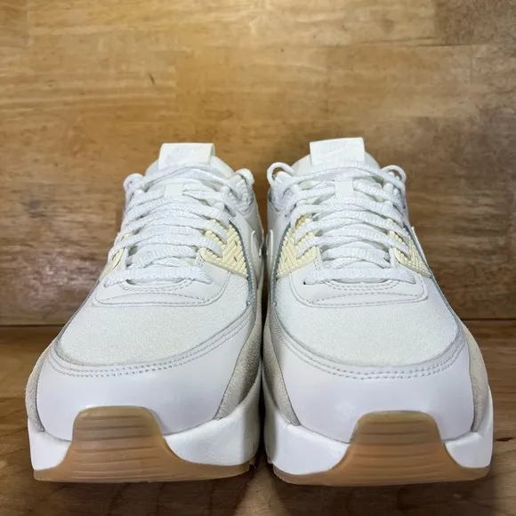 NEW Nike Air Max 90 LV8 Womens Sz 10 Shoes Sneakers White Sail FD4328-100
