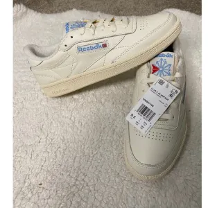 New Reebok Club C 85 Vintage Tennis Shoes Size 9.5