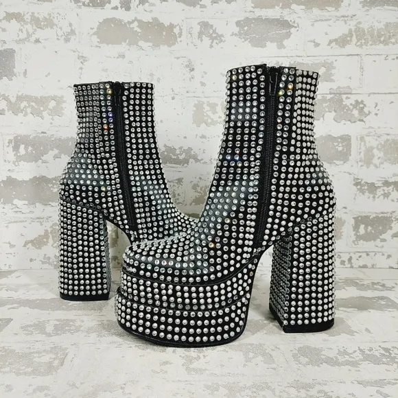 NEW Steve Madden Black Cobra Rhinestones Ankle Platform Boots F1005