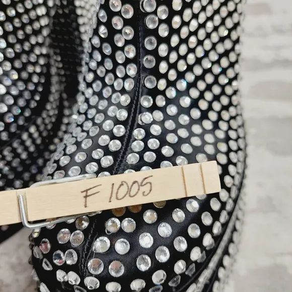 NEW Steve Madden Black Cobra Rhinestones Ankle Platform Boots F1005