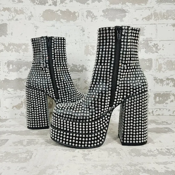 NEW Steve Madden Black Cobra Rhinestones Ankle Platform Boots F820