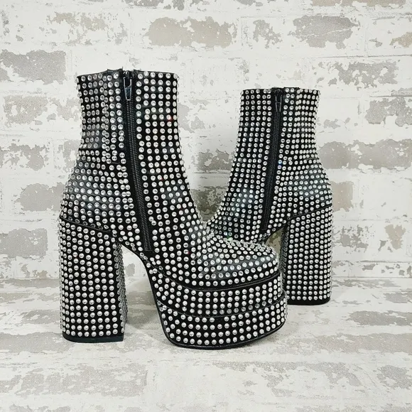 NEW Steve Madden Black Cobra Rhinestones Ankle Platform Boots F820