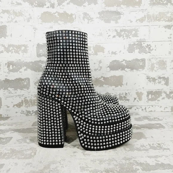 NEW Steve Madden Black Cobra Rhinestones Ankle Platform Boots F820