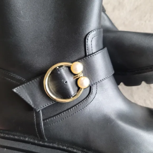 NEW Stuart Weitzman Arlo Bootie Pull On Moto Style Lug Boots