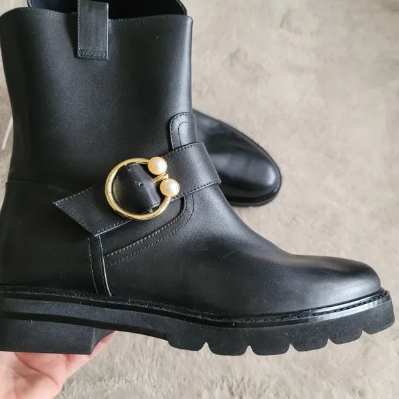 NEW Stuart Weitzman Arlo Bootie Pull On Moto Style Lug Boots