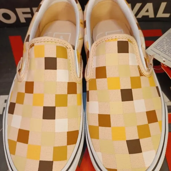 New VANS Classic Slip On Breast Cancer Awareness Checkerboard Shoes