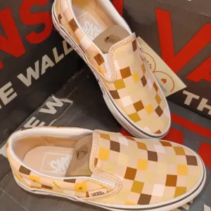 New VANS Classic Slip On Breast Cancer Awareness Checkerboard Shoes