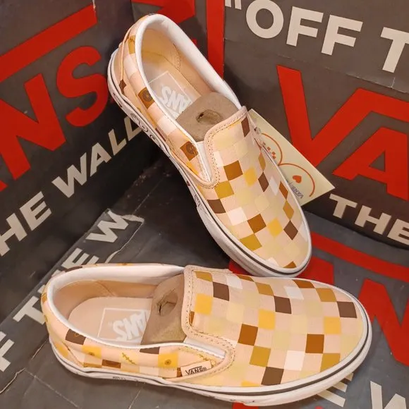 New VANS Classic Slip On Breast Cancer Awareness Checkerboard Shoes
