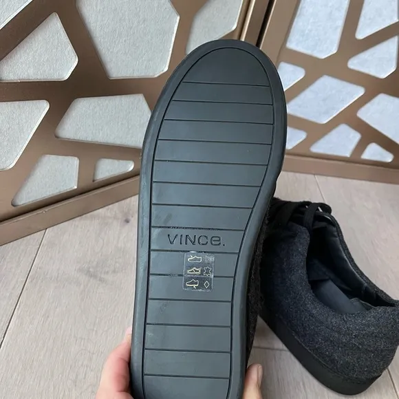 New VINCE NOBLE WOOL BLEND SNEAKER SHOES Gray 8 8.5 Leather Insole Eu 42 M Mens