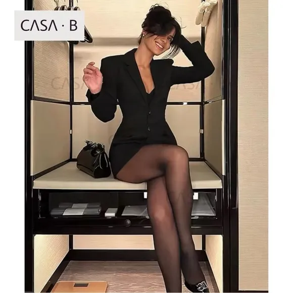 NEW💫to CASA B|Raphaela Black V-Neck Blazer Mini Dress with Elegant Shoulder Pads