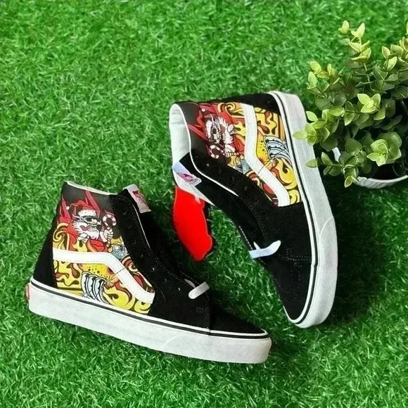 NEW🌟Vans Sk8 Hi Santa Flame Black